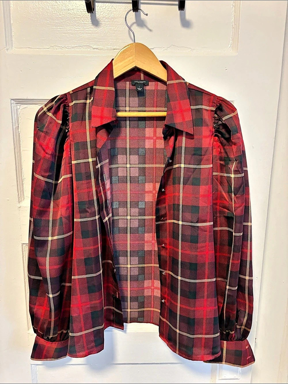 Ann Taylor Factory Plaid Jacket in Red & Black Size Small Like New